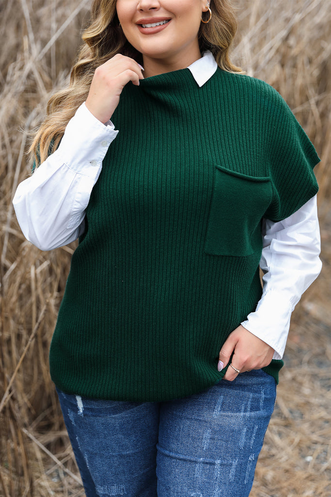 This cozy sweater is perfect for a fabulous fall feel
Fine knit material with a ribbed texture
Mock neck, short sleeves, a functional chest pocket with a rolled seam detail
A relaxed silhouette that ends in a straight hemline