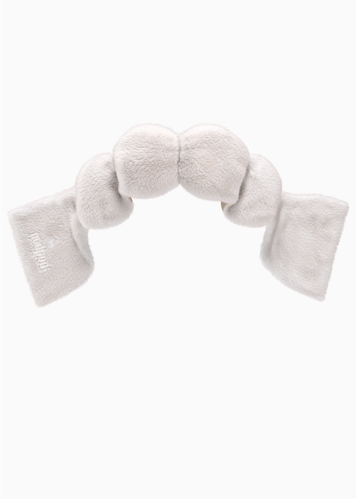 White faux fur fluffy weighted eye mask is the best gift for relaxing.
