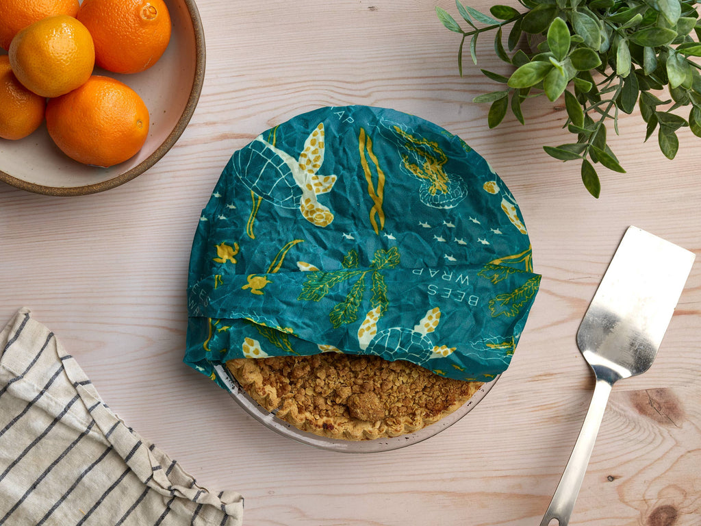 Reusable food storage large beeswax sheet